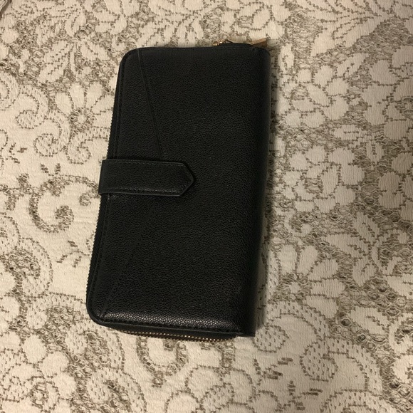 Large Love & Lore Travel Wallet. Double Zip Black - Picture 3 of 6